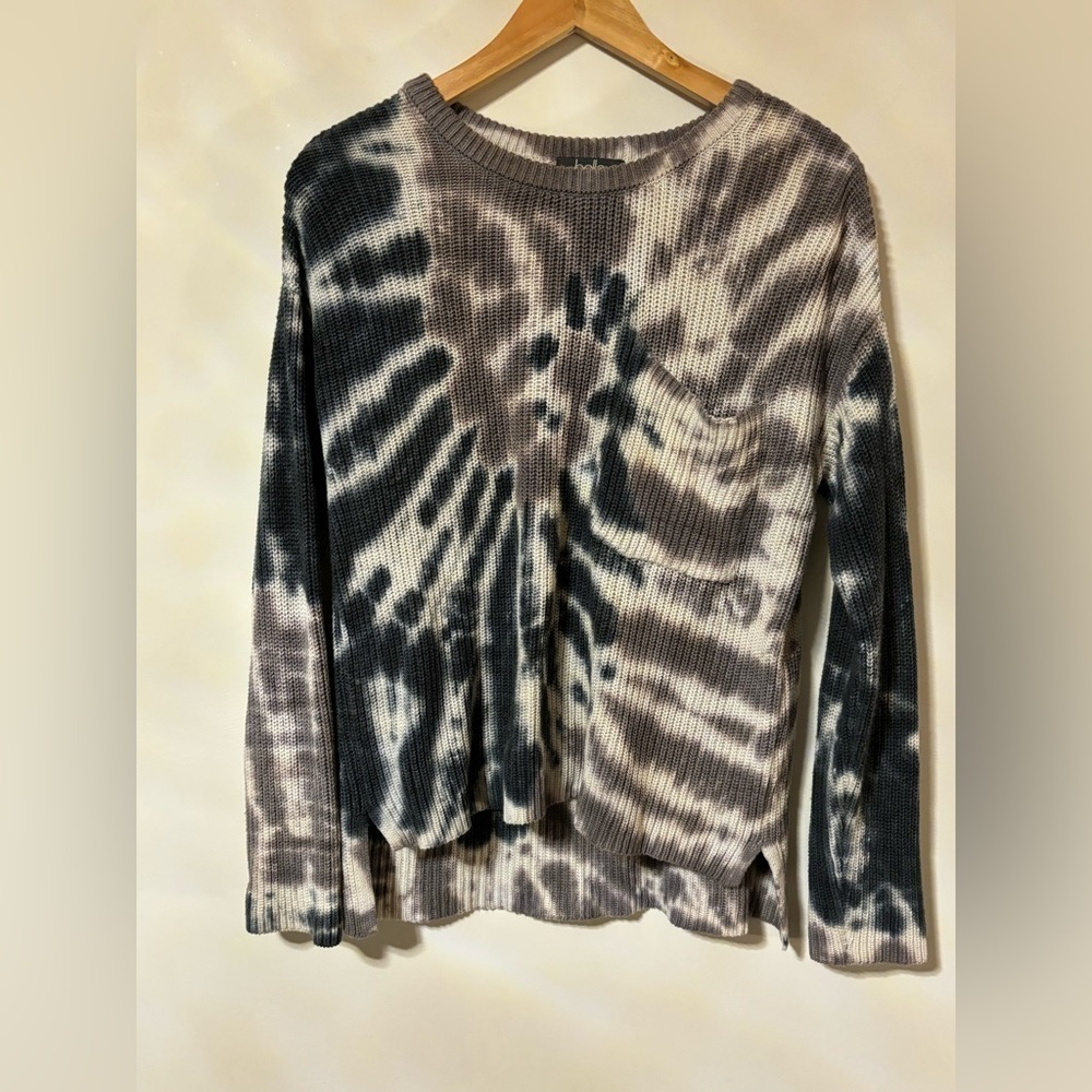Auction listing-Belle by Belledini- Tan/Blue/Cream Knit sweater